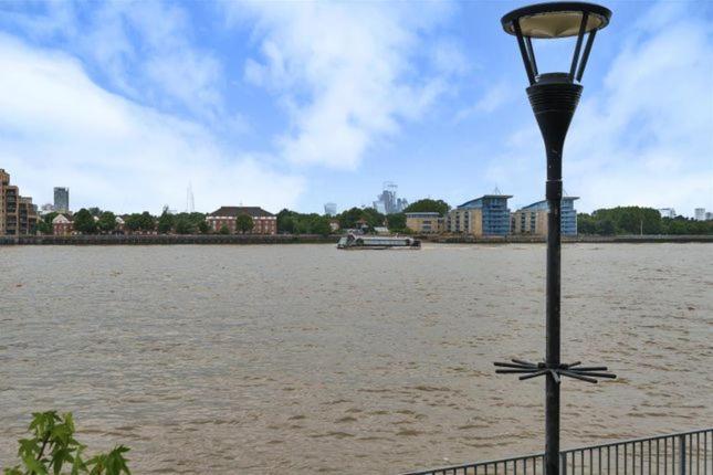 Modern 2 Bedroom Canary Wharf O2 Arena Excel - Great Transport Links Apartamento Londres